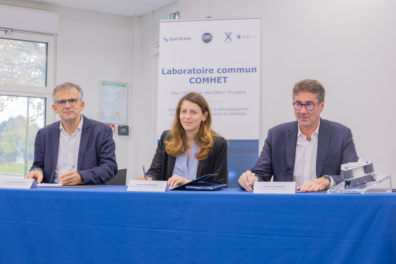 Signature officielle du Labcom COMHET