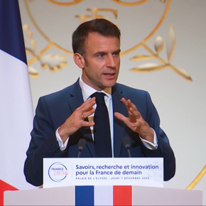 Emmanuel Macron présentant sa "vision pour l’avenir de la recherche française"