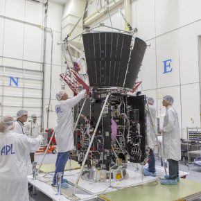 Assemblage de la sonde américaine Parker Solar Probe